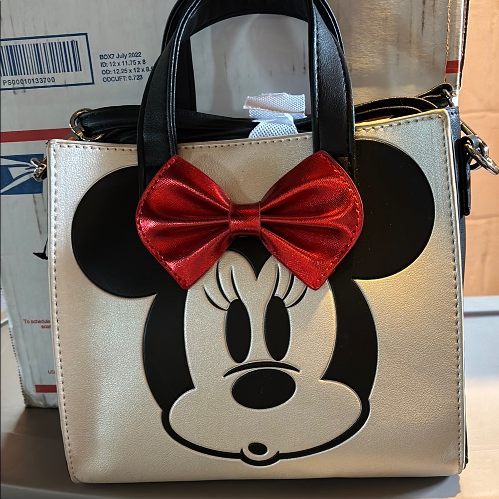 Bio world Disney Minnie Mouse Cream and Red Handbag